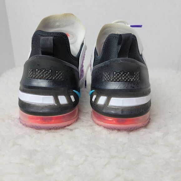 Nike Lebron James XVIII GS Basketball Mens Shoes Size 7 Multi-Color CW2760-900 - Picture 7 of 11